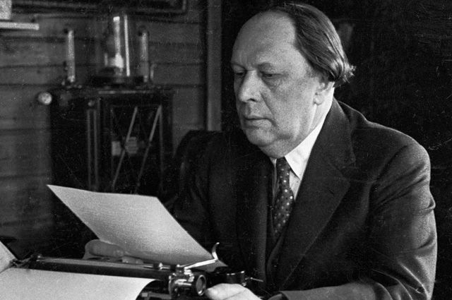 Алексей Николаевич Толстой и книги