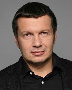 Валентин Соловьев