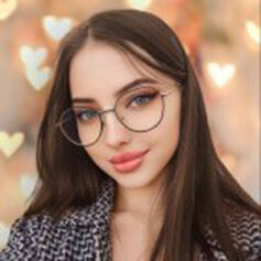 Рия Вилар